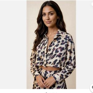 Missguided leopard print button-front cropped blouse (Top only)